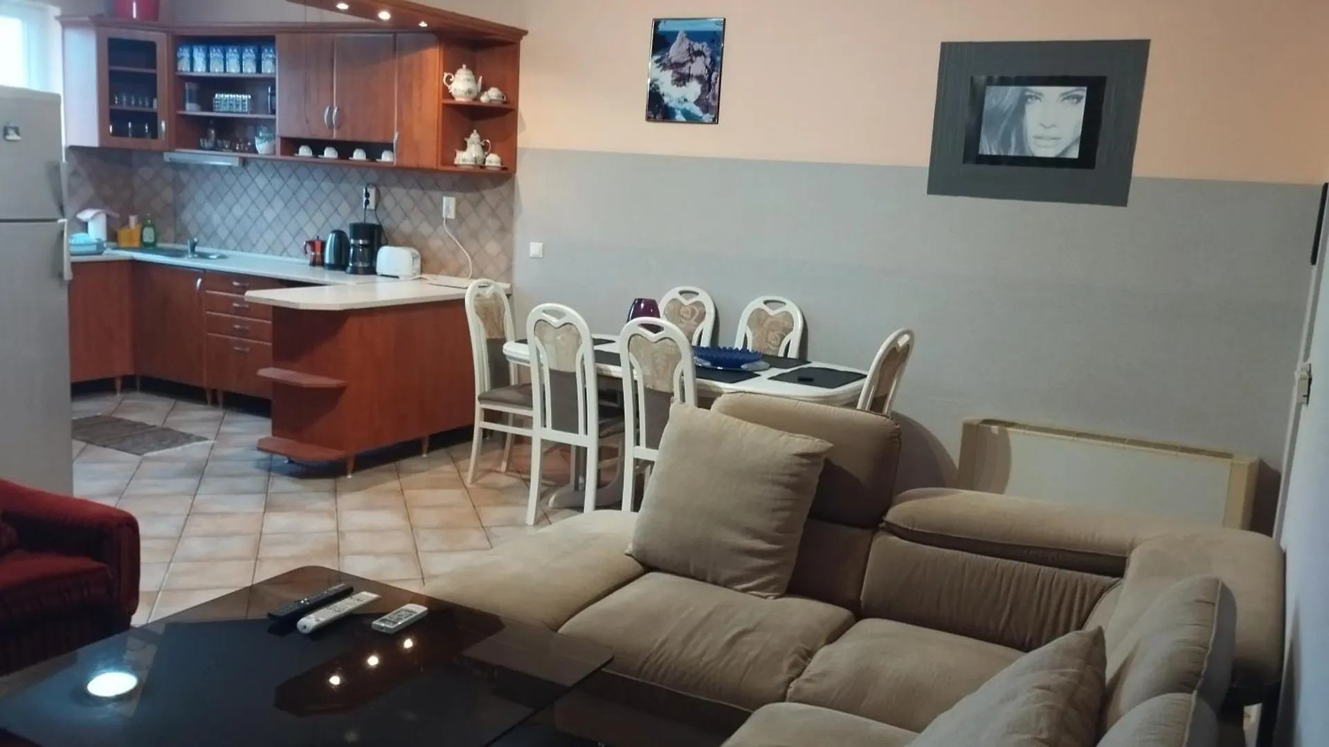 Tommy Apartman Hajdúszoboszló 아파트